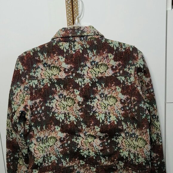 Urban Outfitters Women's Floral Jacket/Coat with front pockets Size M - Picture 3 of 3